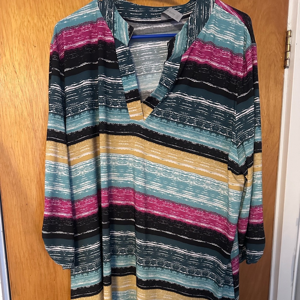 New top,  never worn !!!   Plus size